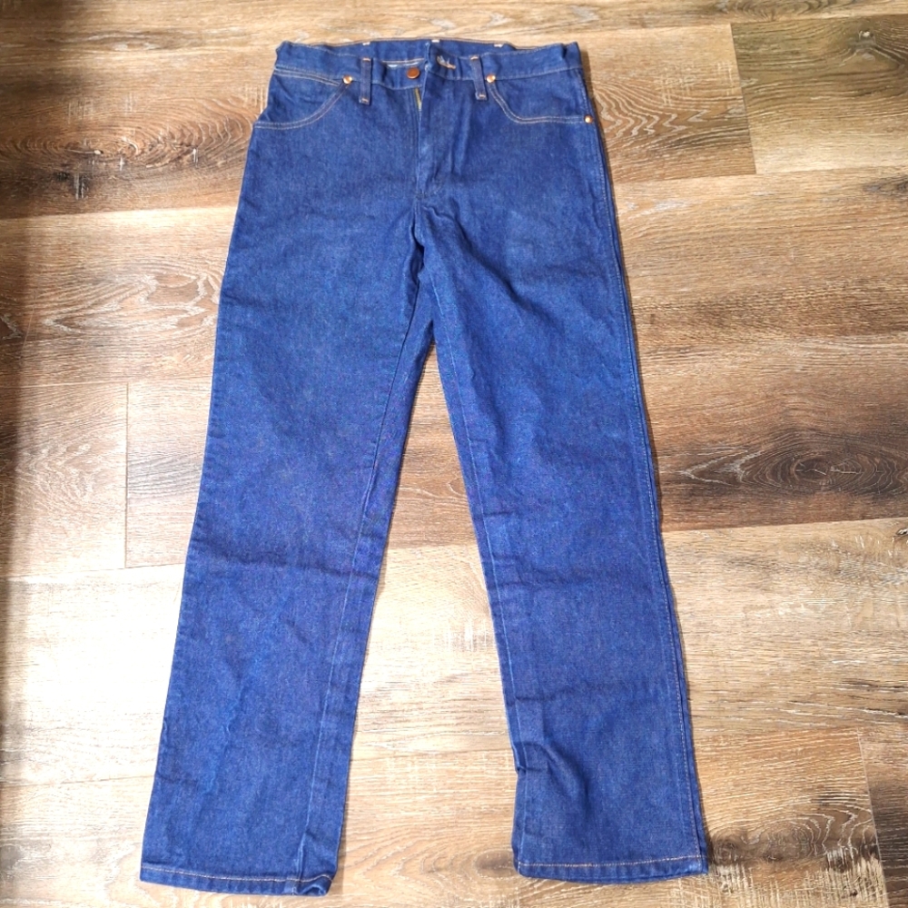 Wrangler,Men's denim Jean, Classic Straight Leg, 30 x 29.25 Style#13MWZ
